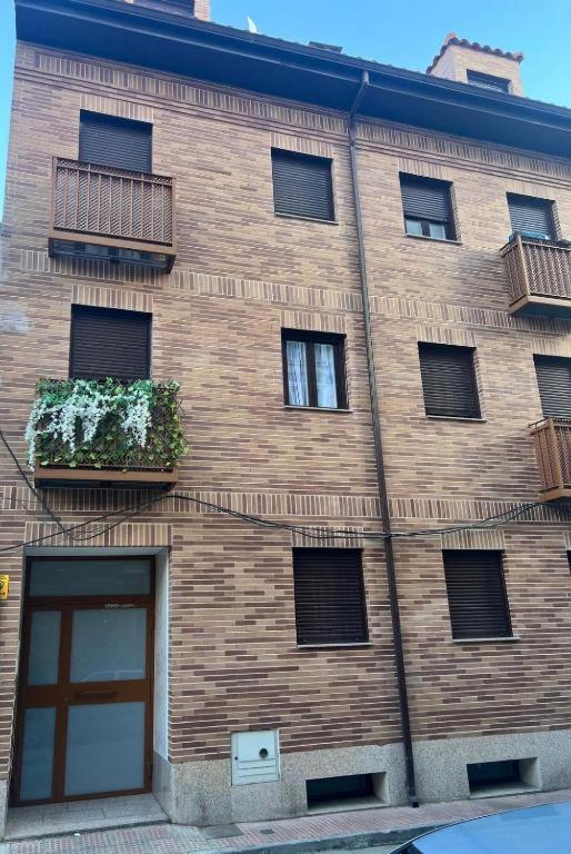 Noria 2B Alcalá de Henares Exterior foto